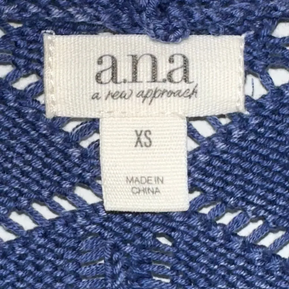 NWT a.n.a. Intricate Knit Indigo Stonewash Long Sleeve Crew Neck Sweater Size XS
